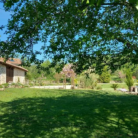 Lpc Dordogne Holidays - Le Petit Coin Lussas-et-Nontronneau