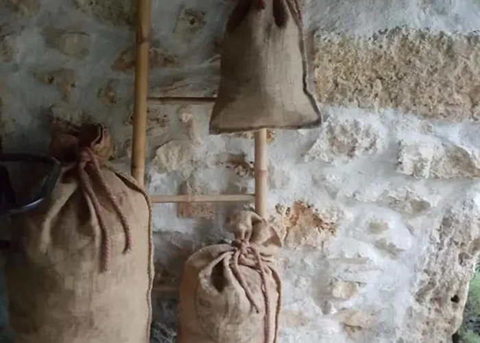 Lpc Dordogne Holidays - Le Petit Coin Vakantiehuis Lussas-et-Nontronneau