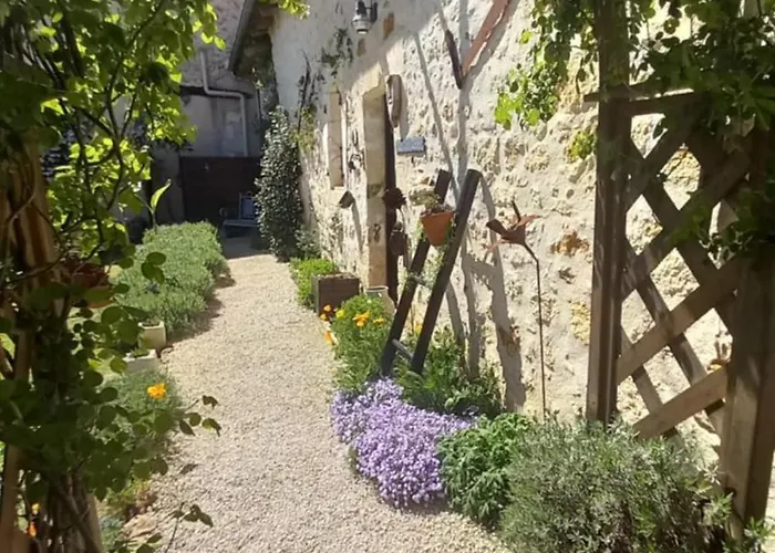 Lpc Dordogne Holidays - Le Petit Coin Vakantiehuis Lussas-et-Nontronneau